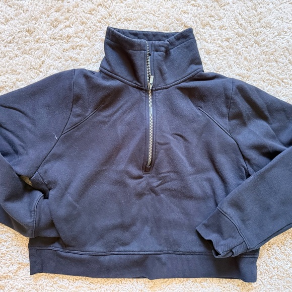 Tops - Half-Zip Pullover Sweatshirt in Navy